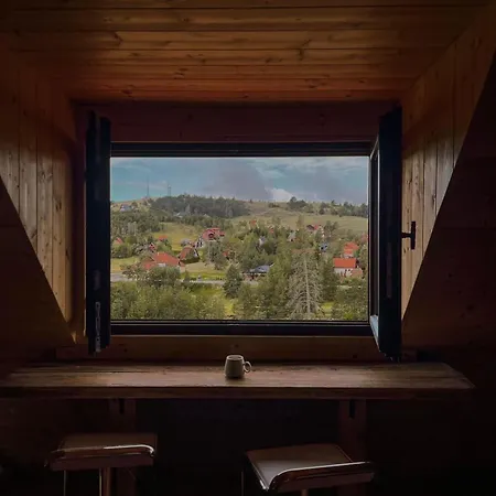 Skroviste, Zlatibor-vodice Vikendica