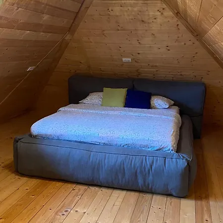 Skroviste, Zlatibor-vodice Vikendica Zlatibor