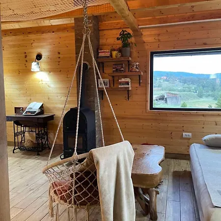 Skroviste, Zlatibor-vodice Vikendica