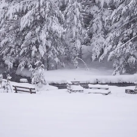 Skroviste, Zlatibor-vodice Vikendica
