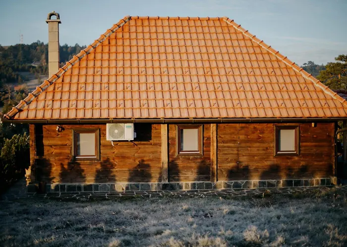 Skroviste, Zlatibor-vodice 度假居
